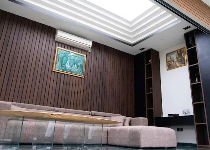 Modern Palace In - Qmoya *